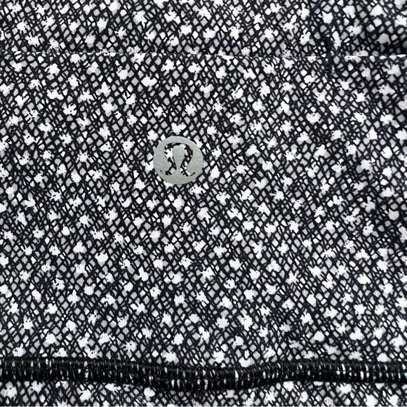 Lululemon Hit It 7/8 Tight 25" Frozen Fizz White Black / Black Size 4 - Picture 15 of 15